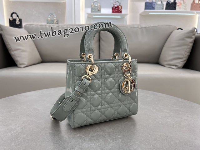 Dior专柜新款迪奥高仿原单四格漆皮酒红Lady戴妃手提女包 djfk1322